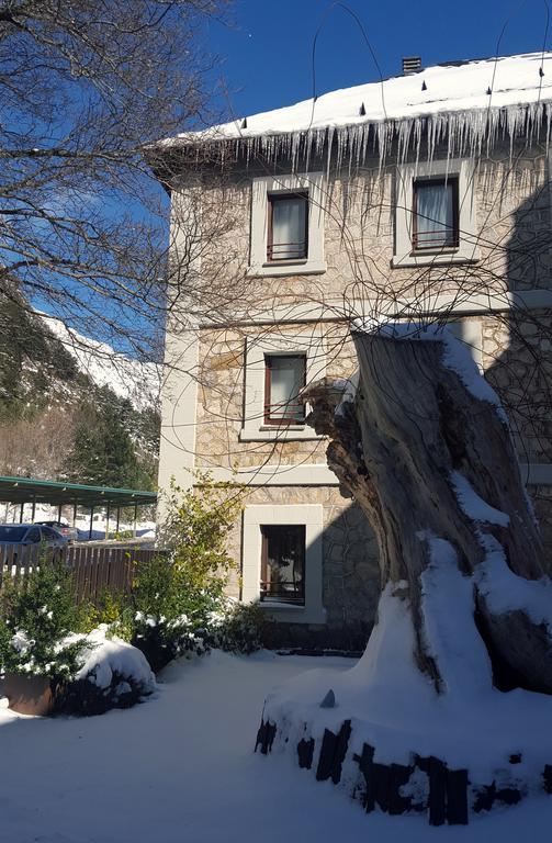 Hotel Santa Cristina Petit Spa Canfranc Esterno foto