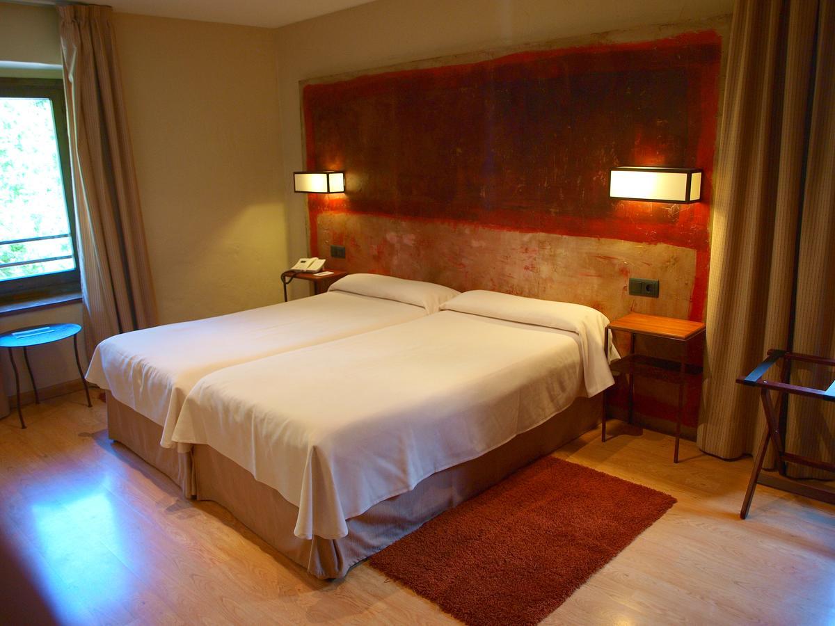 Hotel Santa Cristina Petit Spa Canfranc Esterno foto